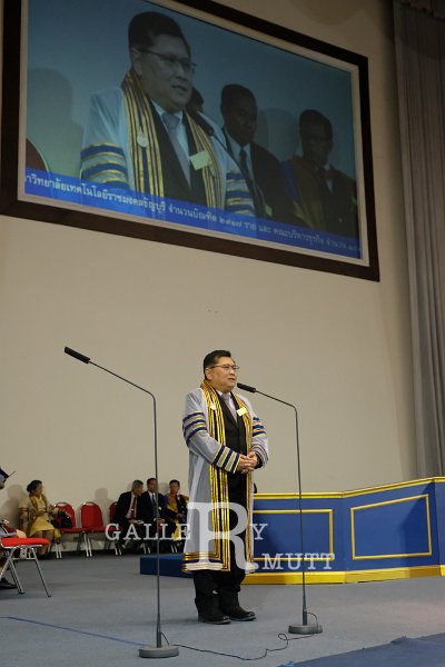 20171115-RMUTT- Get a degree266.jpg